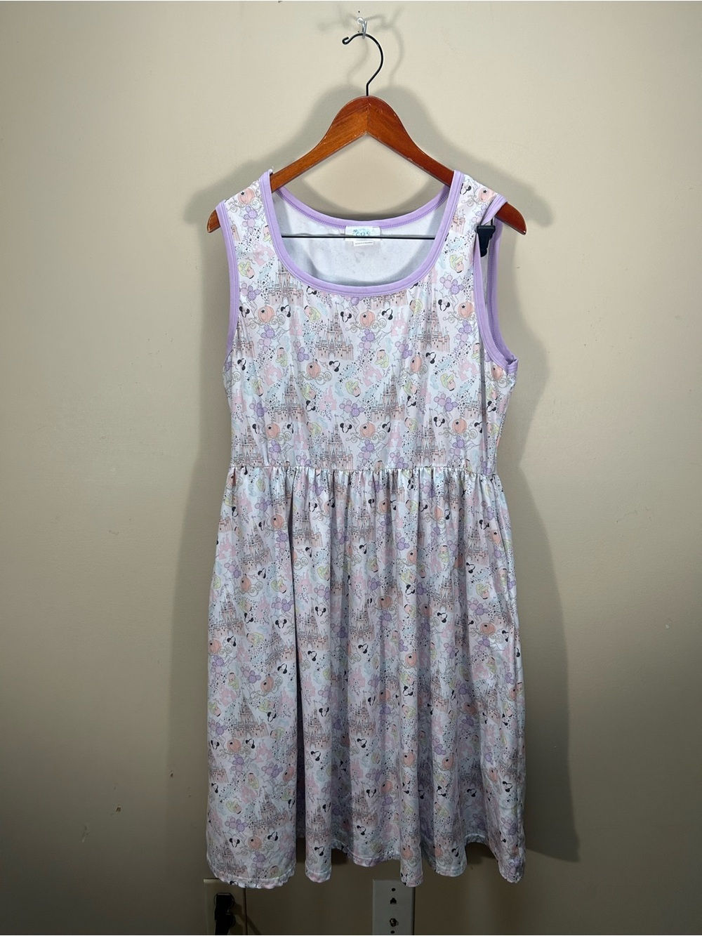 Sleeveless Lavender-Trim Printed Mini Dress - Picture 2 of 10